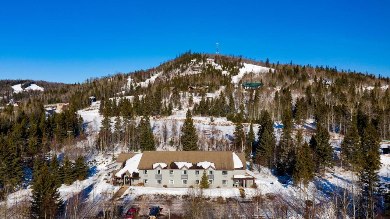 Mountain Inn At Lutsen Exterior photo